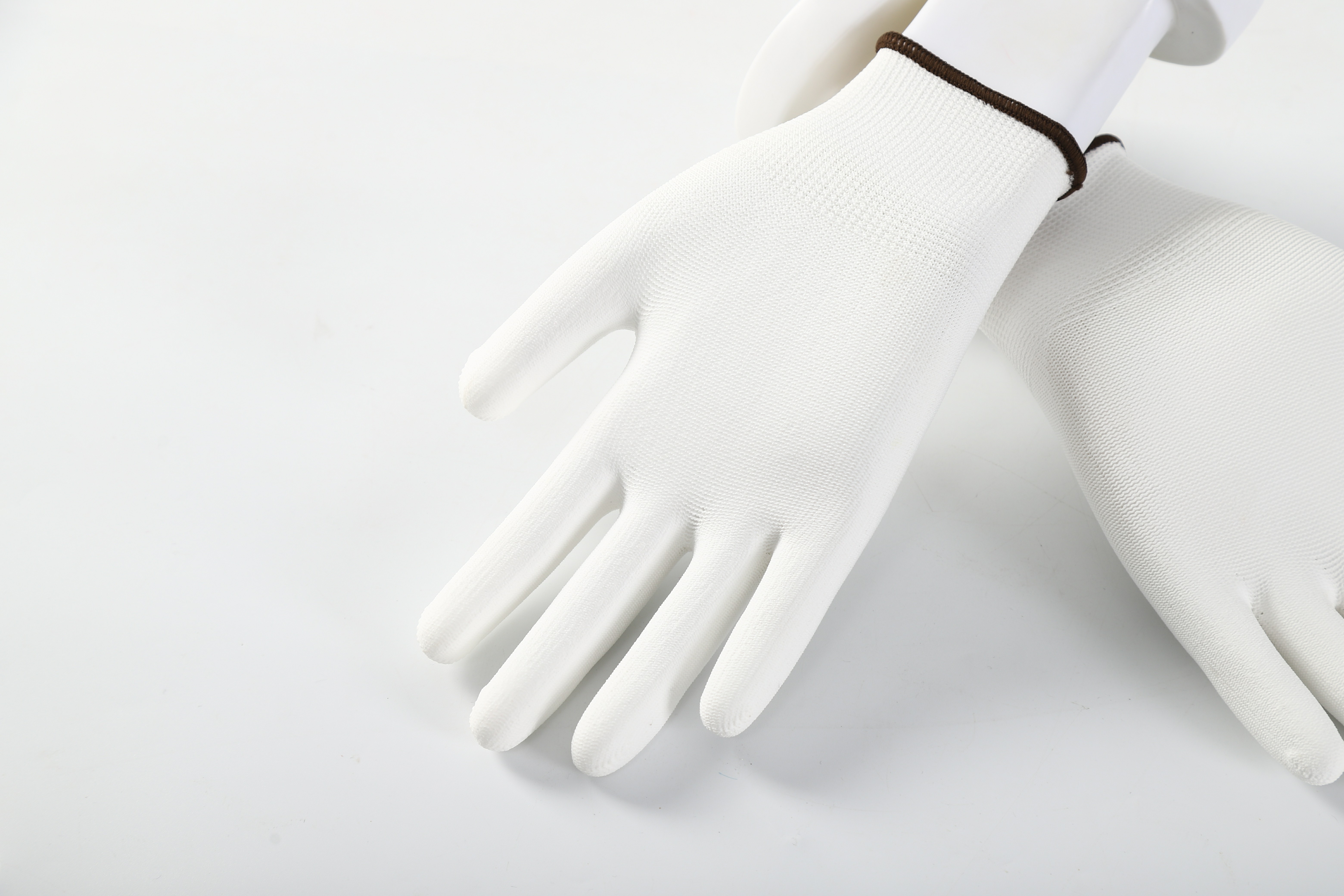 13G PU coated Polyester Gloves Palm dipped with PU light weight safety gloves