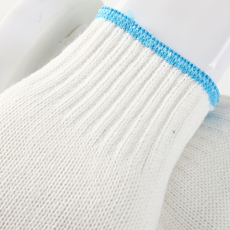                 White cotton gloves            